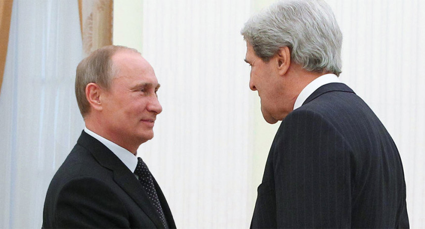 Keri "oči u oči" sa Putinom u Sočiju