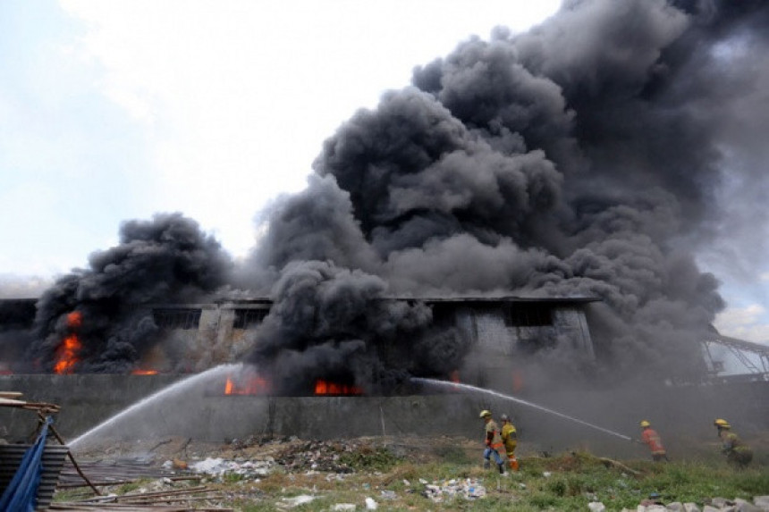 Филипини: У пожару погинуло 72 људи