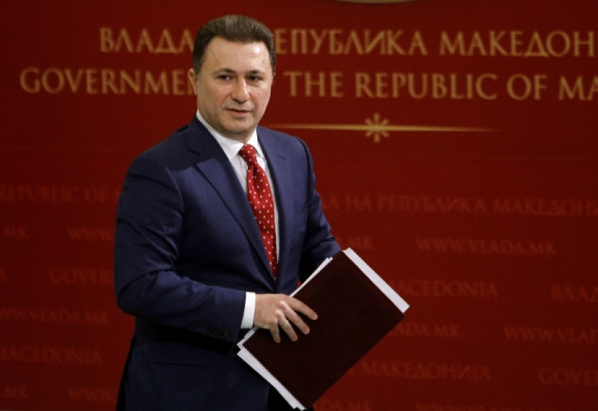 Премијер Македоније не да оставку