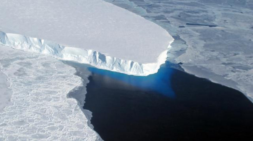 Do potpunog raspada ledenog grebena još nekoliko godina 