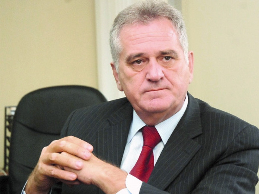 Tomislav Nikolić neće u Srebrenicu