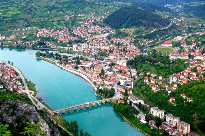 Pronađena bomba u dvorištu džamije