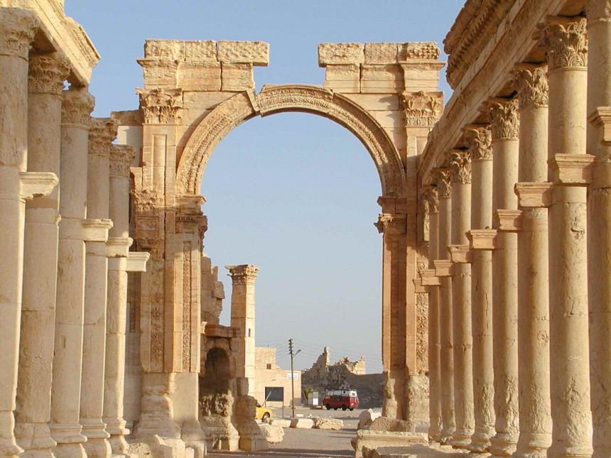 Palmira neoštećena
