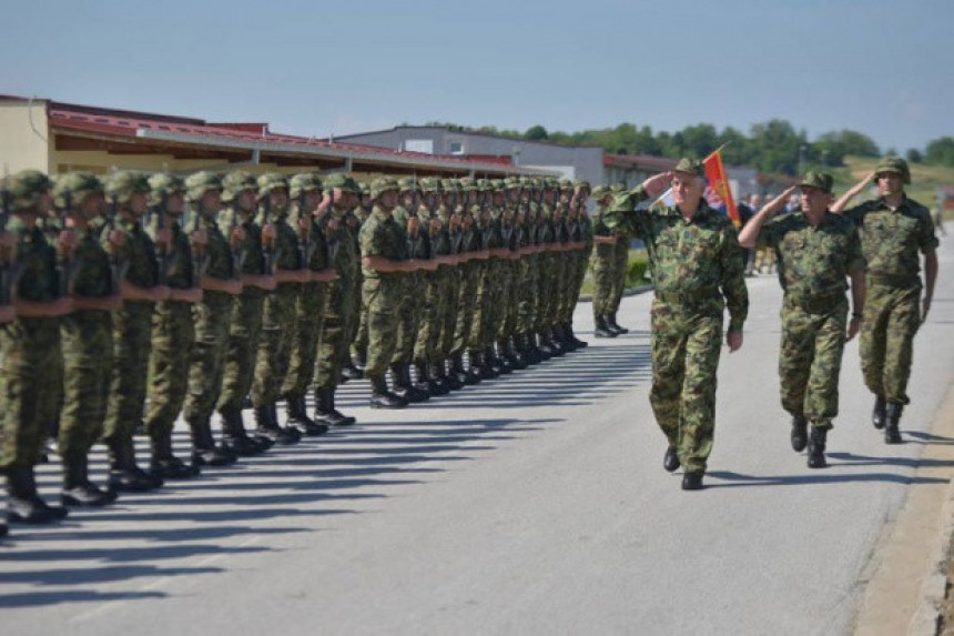 Војска спремна да реагује на опасност