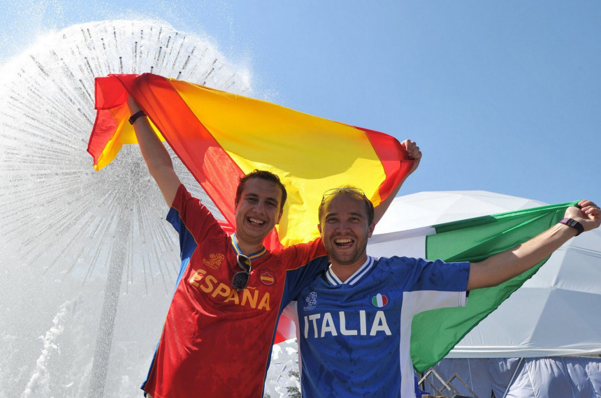 Видео: У финалима КЕШ-а и ЛШ, Шпанија - Италија 4:2!