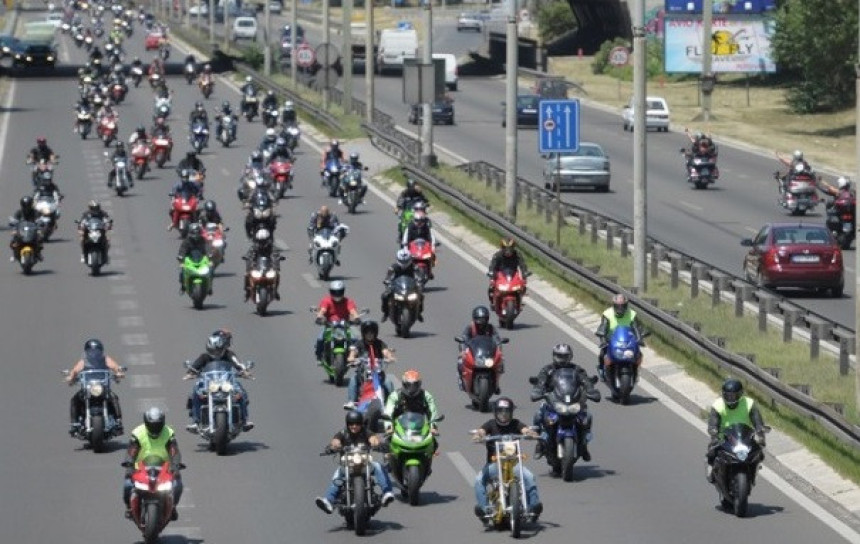 Bajkeri iz Tuzle traže pravnu državu