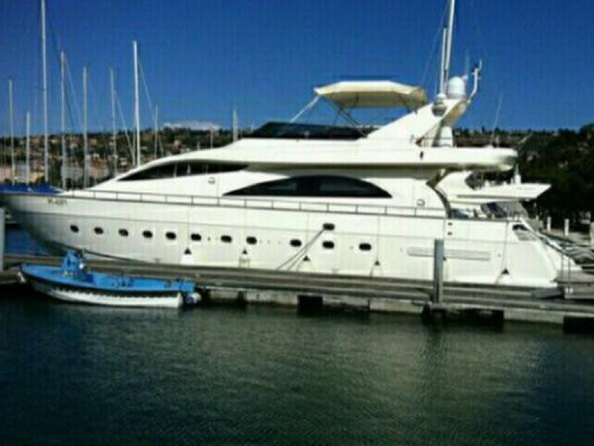 Kako iznutra izgleda Stankovićeva jahta