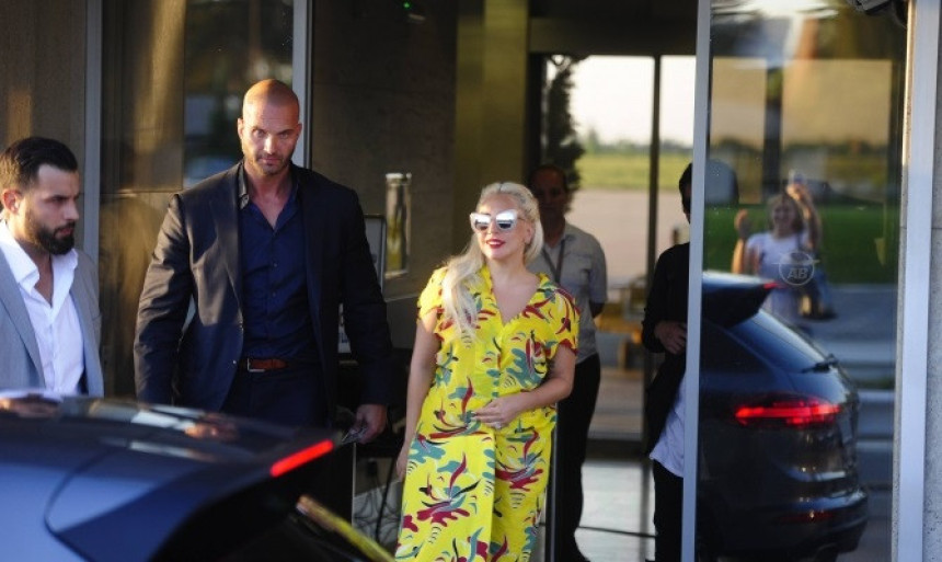 Ledi Gaga stigla u Srbiju da vidi vjerenika!