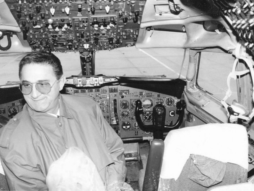 Sahranjen legendarni pilot Steva Popov