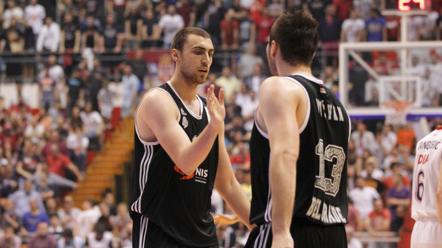 Milutinov vrlo zanimljiv za prvu rundu NBA drafta!