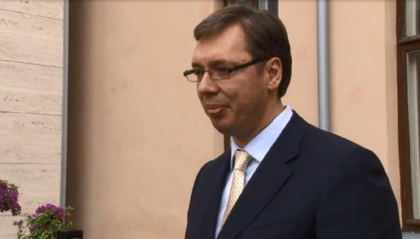 Vučić: Neke se čudne stvari dešavaju