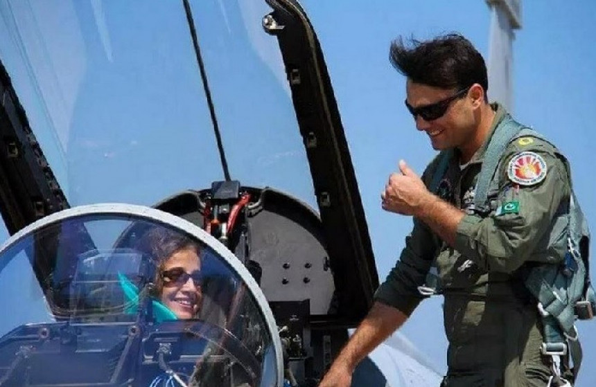 Пакистански пилот попут Тома Круза