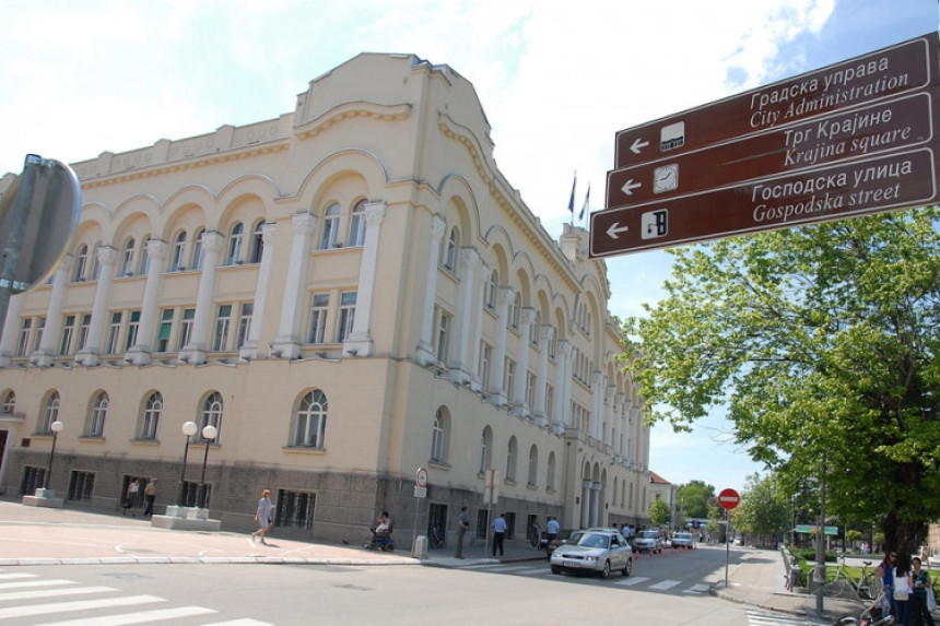 Gavranović najavio smanjenje plata 