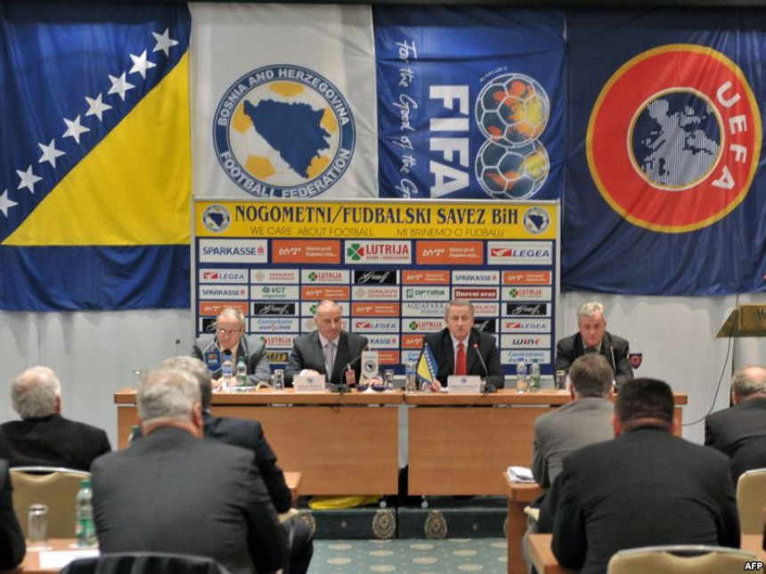 UEFA - FS BiH: Kaznite klubove ili slijede sankcije!