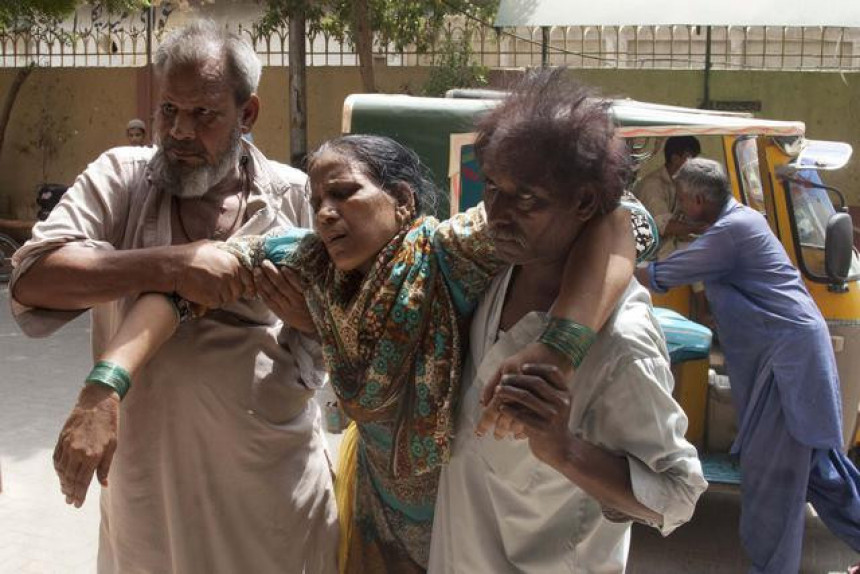 Пакистан: Због врућине умрло 700 људи