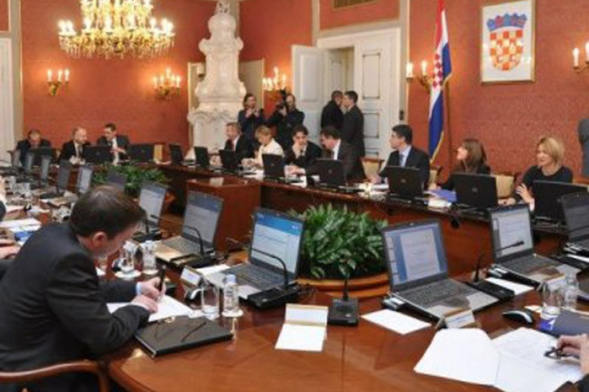 Hrvatska vlada za izmjene Zakona o upotrebi ćirilice