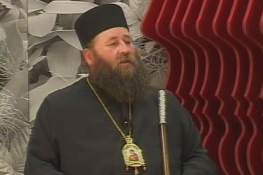 Vladika bacio anatemu na sve koji rade jogu