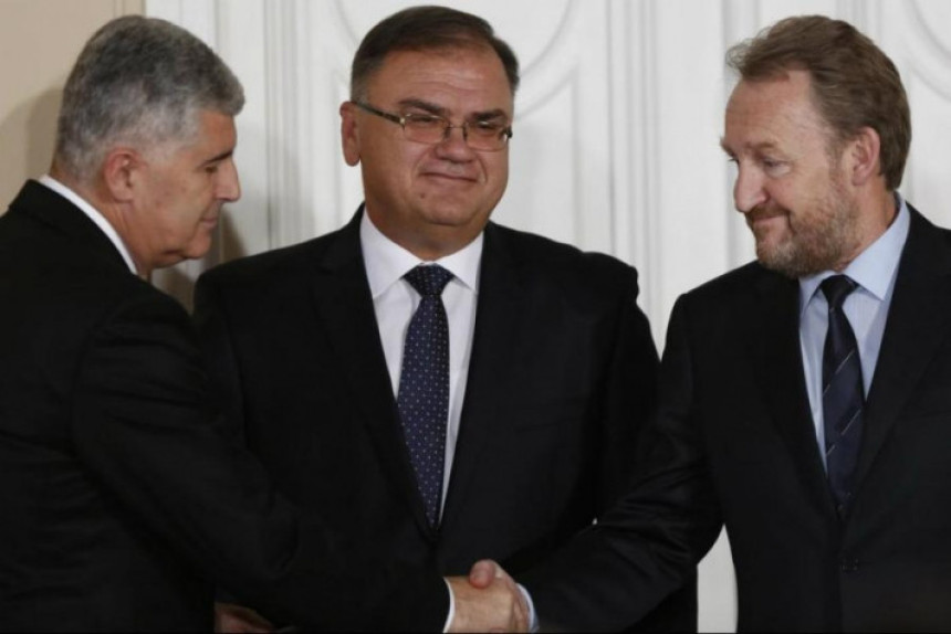 Čović: "U Srebrenici se dogodio genocid"