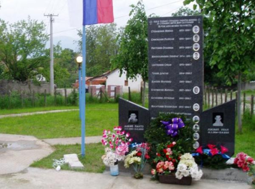 Запаљен споменик жртвама НАТО-а