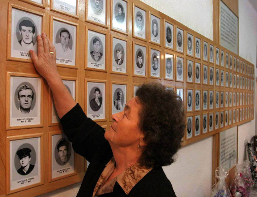 Sjećanje na srpsko stradanje u Srebrenici