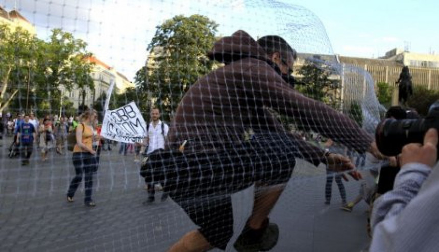 Mađari protestovali zbog ograde