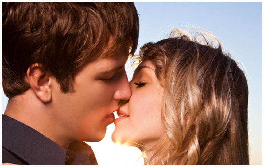 Da li je poljubac univerzalni znak ljubavi?