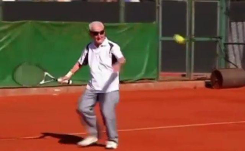 Ljubav je jača od svega – igra turnir u 99. godini!