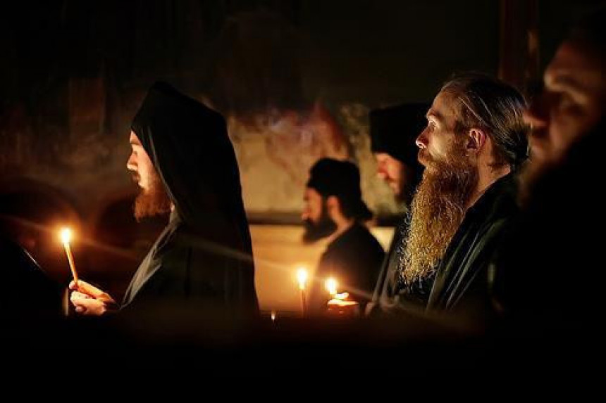 Молитве за кишу у православним црквама