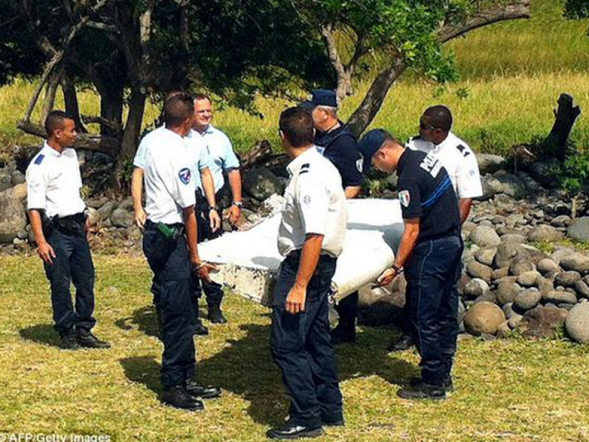 Пронађене олупине малезијског МХ370?