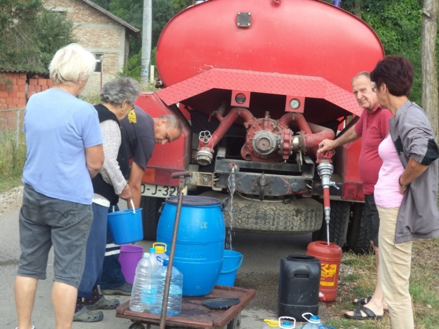 Srbac: Niža cijena i pesticidi povećali broj priključaka na vodovod