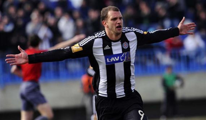 Na dan meča Nemanja Kojić otišao u Tursku!