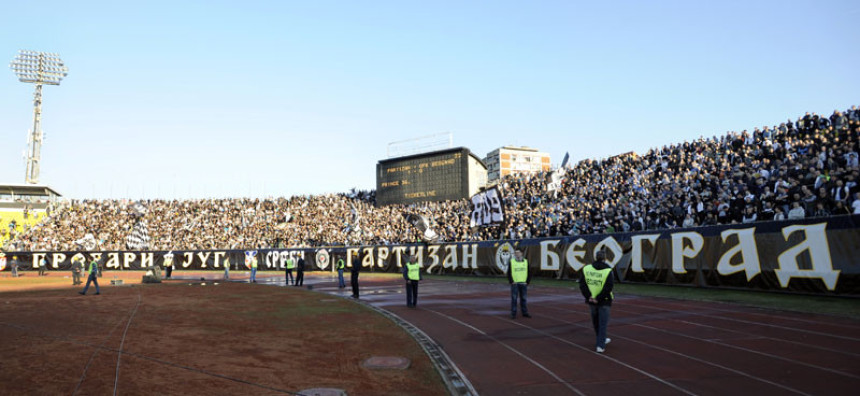 Grobari: Juriš u slavu naši heroji!