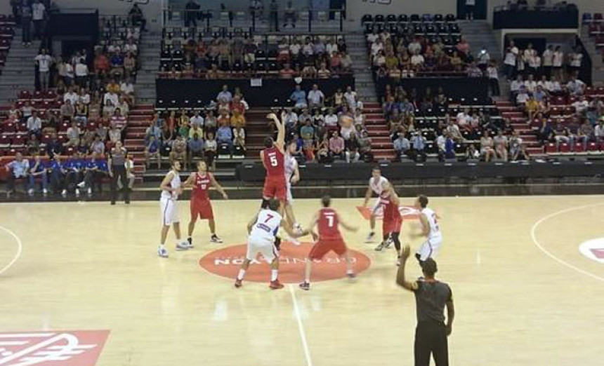 Bjelica razbio Ruse!