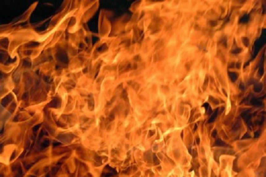 Lopare: Izgorjeli voćnjaci i šupe