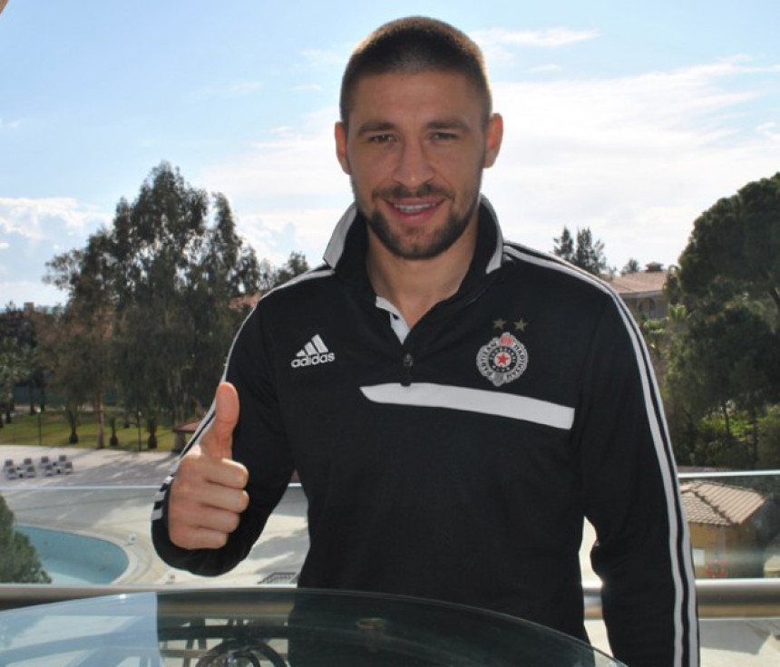 Bandalovski: Ako trener kaže, igraću i levog beka! Hoćemo u LŠ!