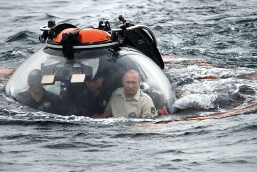 Путин у потрази за олупином брода
