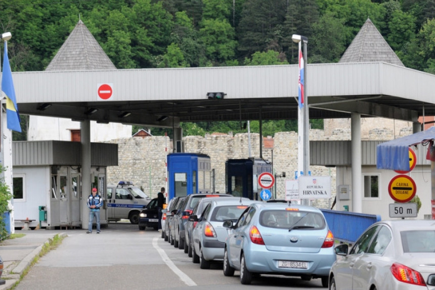Komšije neće da pričaju o granicama