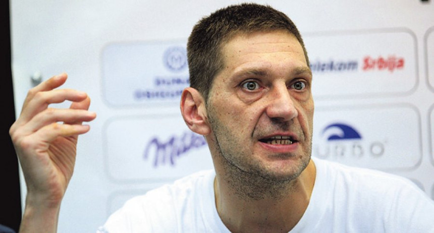 Igor preuzima Galatu!