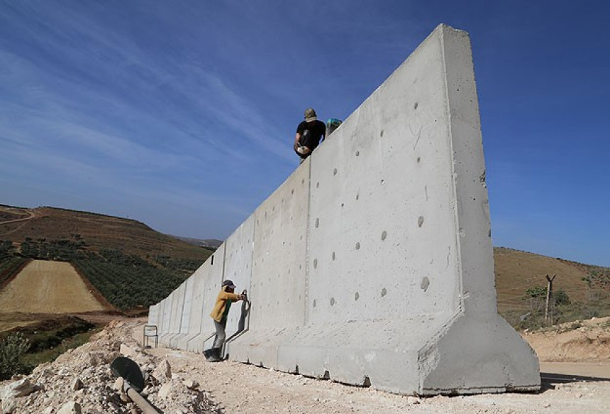 Počela izgradnja betonskog zida