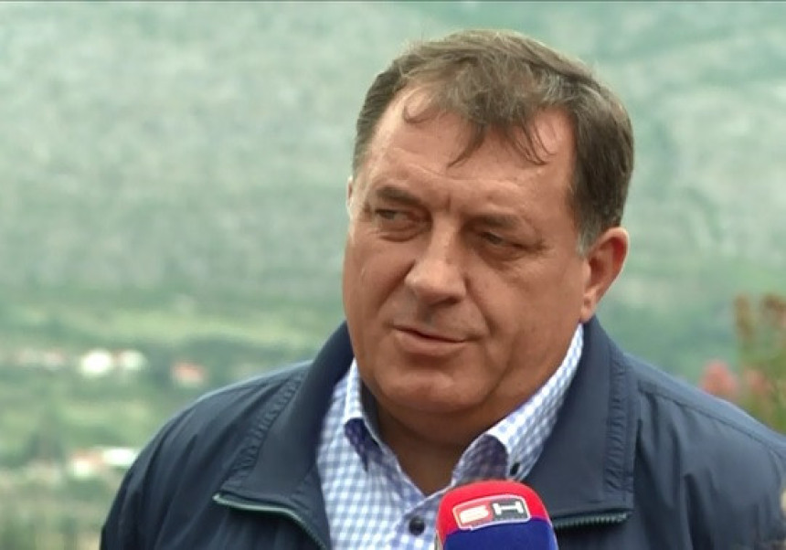 Dodik: Banka Srpske funkcioniše!