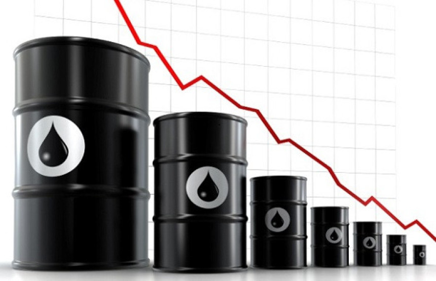 Нафтни деривати још јефтинији од викенда