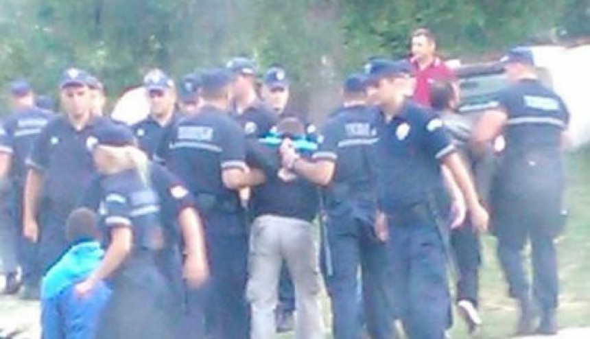 Полиција ухапсила 20 вјерника код Ваљева