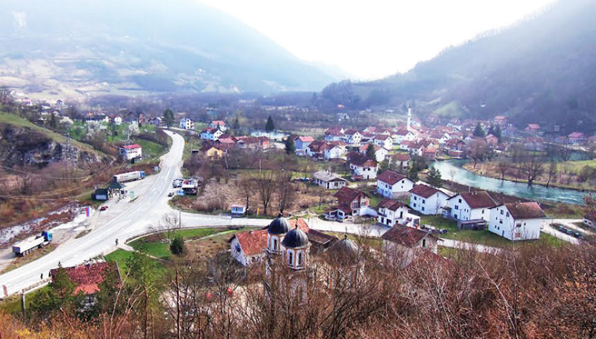Коме требају кусур општине у Српској?