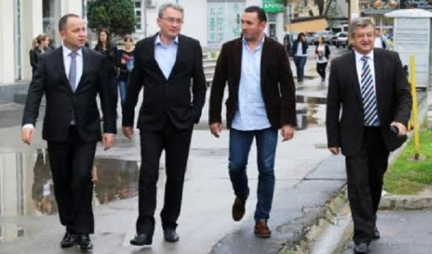 Maksimović ili Mićić za gradonačelnika?