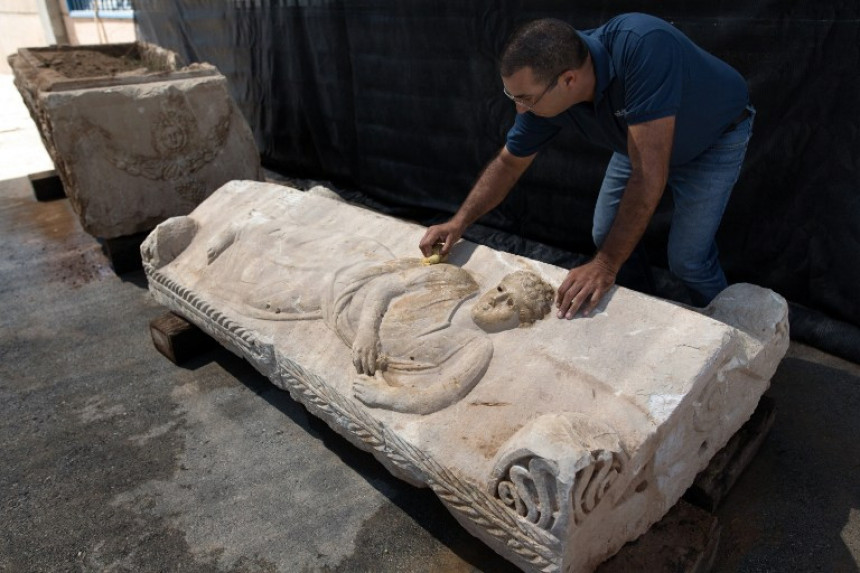 Пронађен саркофаг стар 1.800 година