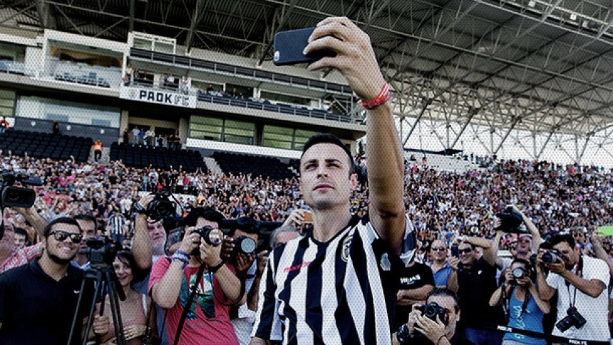 Video: Ludnica u Solunu, stigao Berbatov!