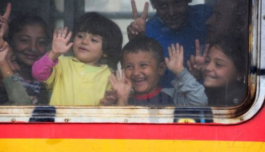 Subotica: Izbjeglice neće da izađu iz voza