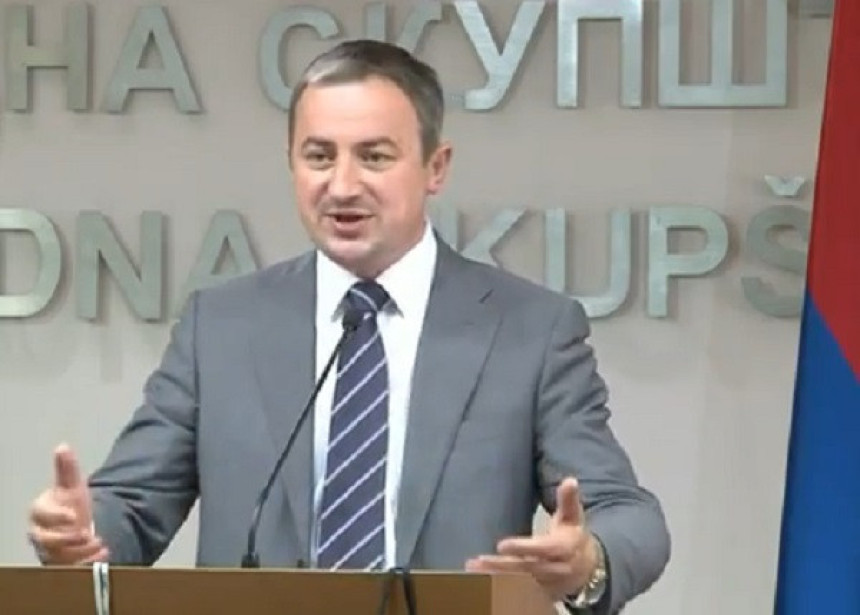 Borenović najavio bojkot premijerke