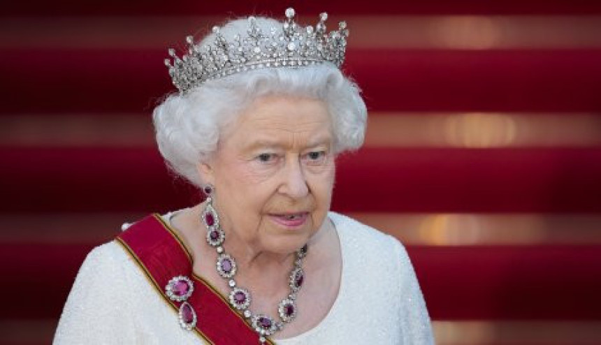 ID planirala atentat na britansku kraljicu