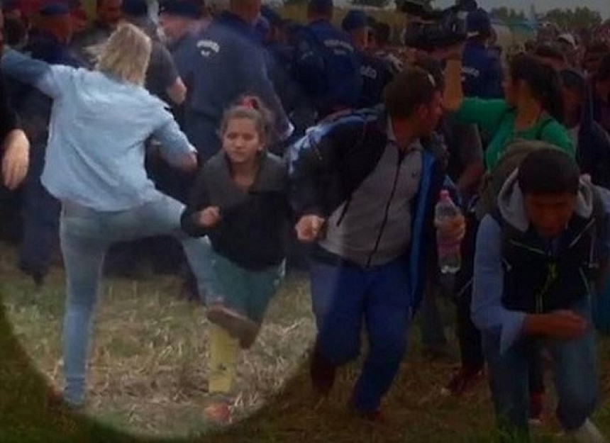 Snimatelj udara djevojčicu migranta